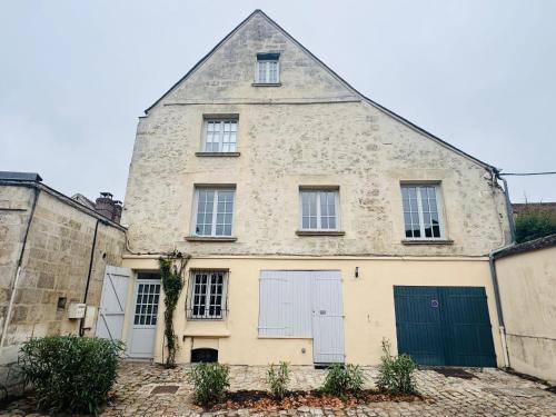 Vista exterior, Good vibes à Senlis (Good vibes a Senlis) in Senlis