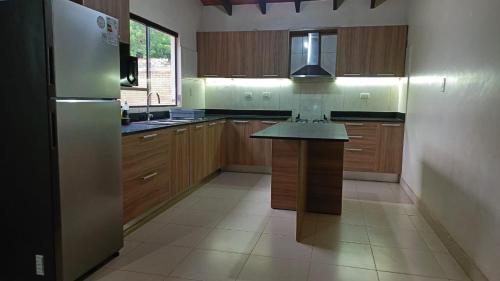 Lovely Home Near the Airport and Business District in Luque