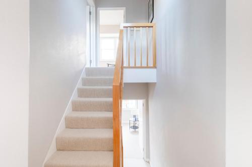 Elegant 3 bd house in Knightsbridge - image 2