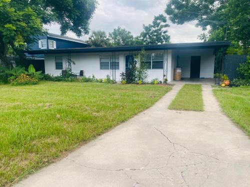 Entire 5 Bedroom Home in Winter Park FL in Orlando East