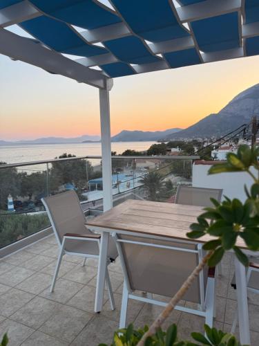 شرفة/ تراس, Jenny Apartments in Kampos Marathokampou