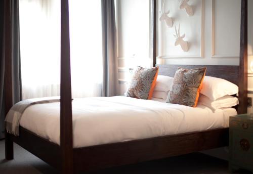 The Warrington Hotel - image 13