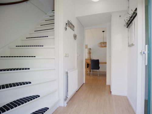 ทางเข้า, La Courege in ซอนเนไมเรอ