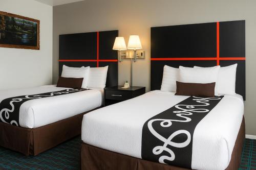 Chaparral Motor Inn