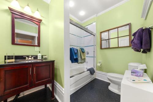 2 bedrooms, 3 beds
