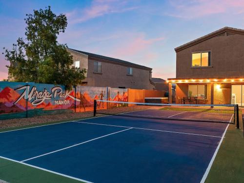 Mirage Peak Manor Luxury Villa Pool Spa Games Hosted by Relaxtay