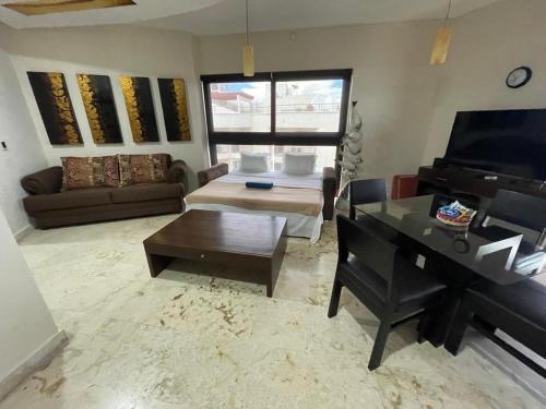 Beach Front - Ocean View 1 BR Condo with Terrace & Hughe Infinity Pool Heart of Playa del Carmen-El Faro Residental Surf 407, Playa del Carmen (zdjęcie 8)