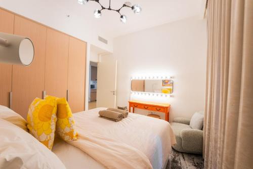 Stylish Beachfront Creek Escape, Dubai (foto 5)