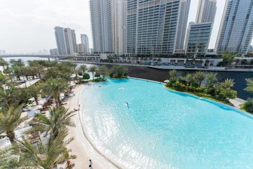 Stylish Beachfront Creek Escape, Dubai (foto 9)