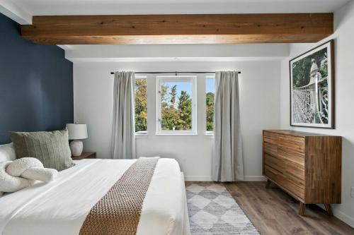 The Adelynn - New Luxury Build in Center of PDX