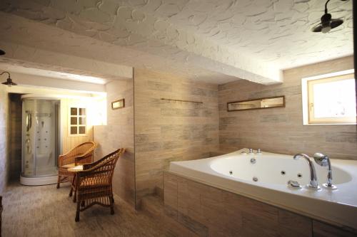 سبا, Boutique Hotel Villa P in أوزهوجورود