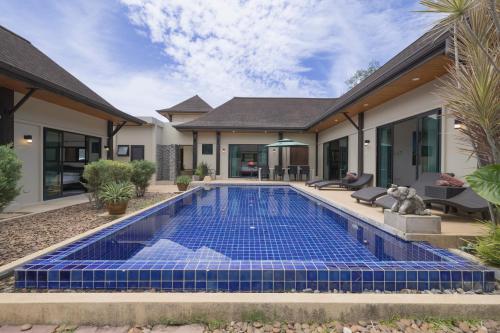 Queen Palm Villa - Phuket