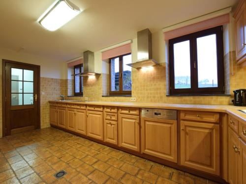 Konyha, Holiday Home in Rogery with Sauna in Spa városközpont