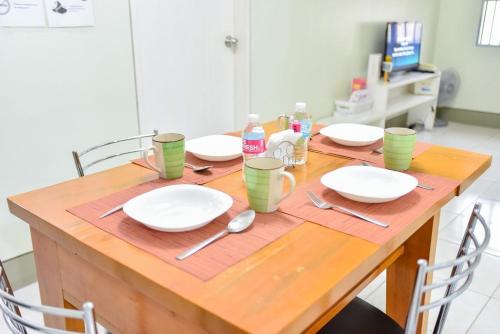 Lovely Modern 2BR Condo in Aurora Gardens San Juan City, Manila (zdjęcie 10)