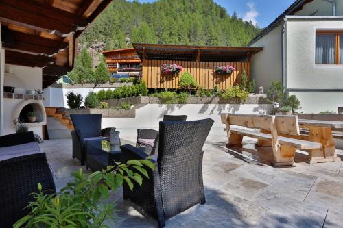 Balcony/terrace, Hotel Garni Fiegl Apart in Solden