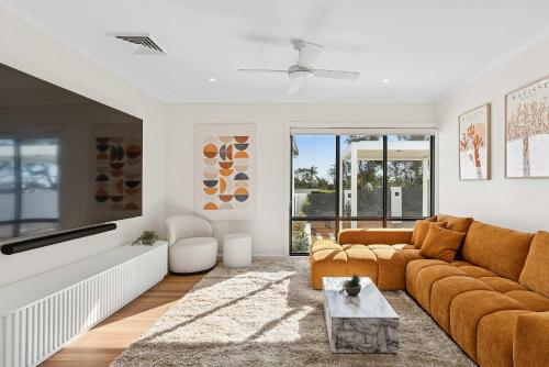 La La Land by Coast Hosting in Kariong