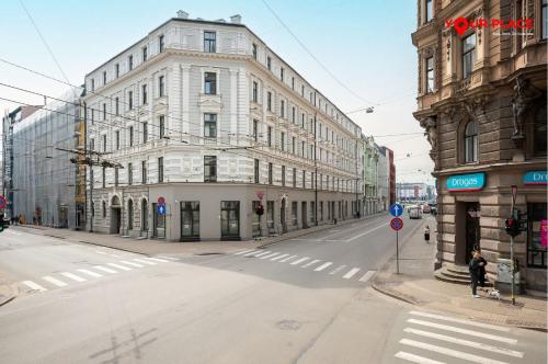 Premium 1BR Historic Building 5 min Old Town, Riga (foto 3)
