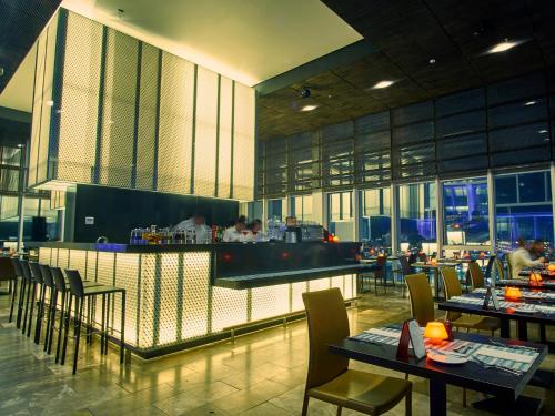 مطعم, فندق Terrado Cavancha (Hotel Terrado Cavancha) in إكيكي