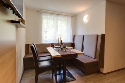 Apart Praxmarer - main image
