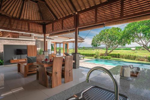 Faciliteiten, The Manik Kalisada in Seririt