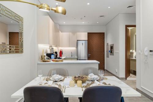 Brand New Stylish Unit near Circle Mall, Dubai (photo 7)