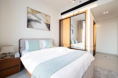 Luxury Top Floor Apartment in JVC, Dubai (photo 2)
