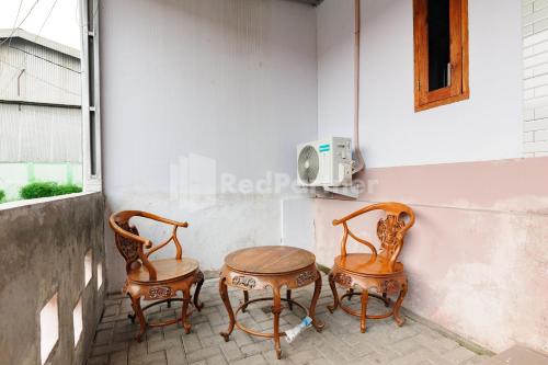 Facilities, Wisma Radya Syariah RedPartner near RSU dr, Iqbali Taufan