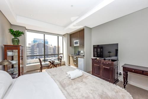 Sandton Skye Apartments - image 3