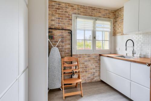 Charming countryside home near Rouen with pool in Bosnormand