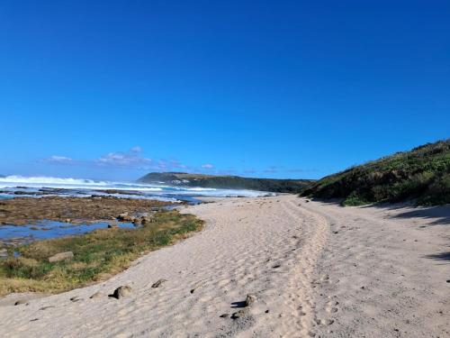 paplūdimys, Fish Bay Getaway in Haga Haga