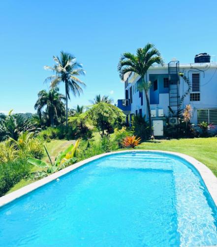 Swim & Paint Art Retreat
