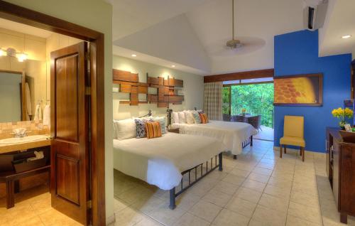 Badkamer, Pumilio Mountain & Ocean Hotel in Jaco