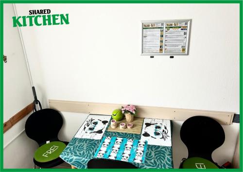 設施, Deine Pension, Multi Room P2, 2-3 beds, 15qm, Check-in 4PM till 5AM in 克雷格林根
