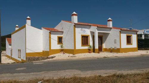 Carrapateiramar Guest House