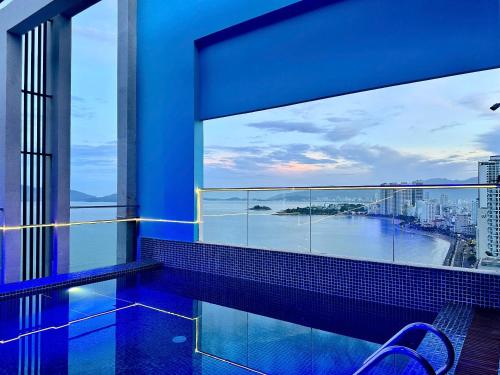 Úszómedence, Joy Trip Nha Trang Hotel in Vĩnh Hòa