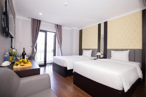 Monaco Hotel Danang - image 2