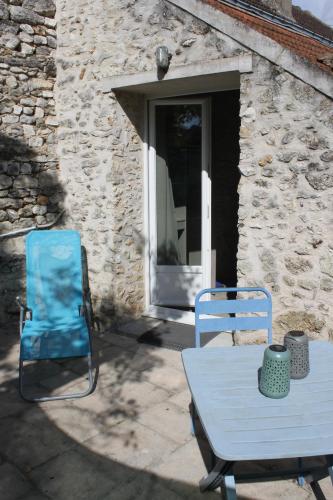 Erkély/terasz, Maison bleue in Beynes (Ile-de-France)