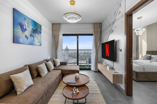 Stylish 1BR Retreat in Sobha Crest with Balcony
