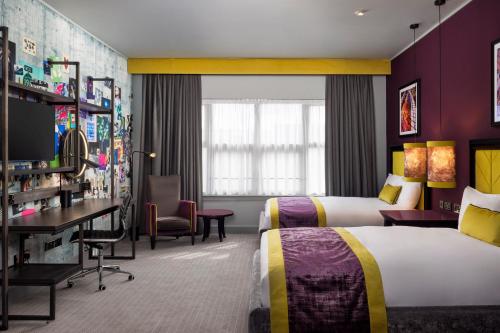 room detail thumbnail 1