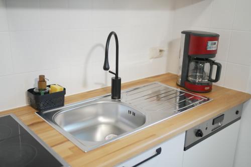 Modernes Apartment in Freudenberg am Main 24h Check-in Terrasse mit Blick ins Grune privater Parkpla in Freudenberg (Baden-Wurttemberg)