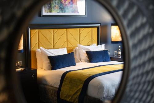 1 queen bed