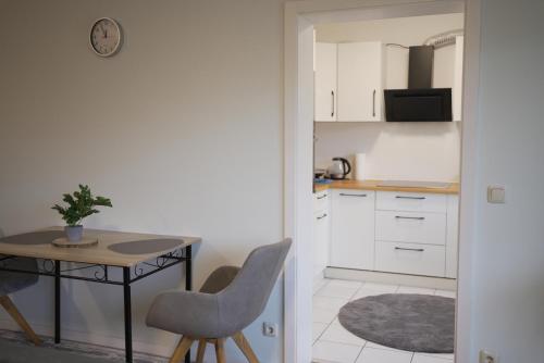 Seadmed, Modernes Apartment in Freudenberg am Main 24h Check-in Terrasse mit Blick ins Grune privater Parkpla in Freudenberg (Baden-Wurttemberg)