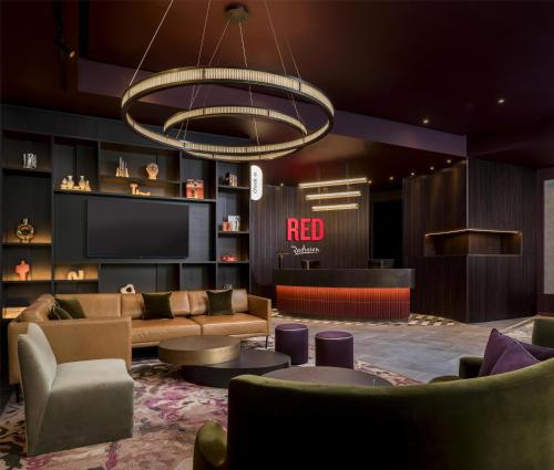 Lobby, Radisson RED London Twickenham in Twickenham
