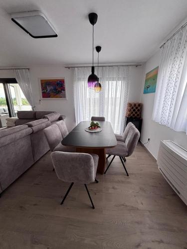 Vila Roza in Hrascina