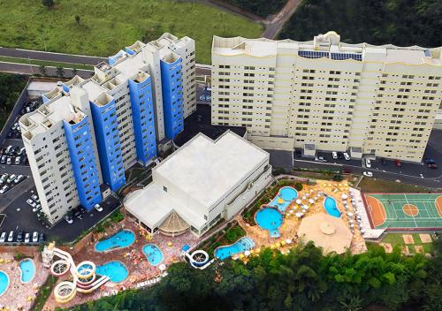 Exterior view, Golden Dolphin Grand Hotel - Linda Suite in Vila Franca