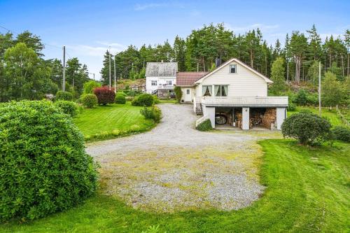 Apartment in peacefull surroundings in Adnavik