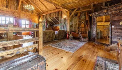 Chalet spacieux a Saint-Nicolas-la-Chapelle avec cheminee in Saint Nicolas La Chapelle