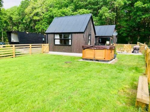 A szálláshely kívülről, 2 bed lodge with private hot tub in Aviemore in Auchenbowie