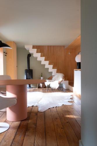 Iekārtas, Chez Laurence du Tilly L'annexe in Colomby-Anguerny