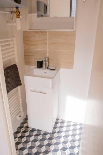 Modern AC Studio in the Heart of Chartrons, Bordeaux (Foto 7)